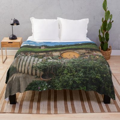 Hobbiton, The Shire Throw Blanket Official Lord Of The Rings Store